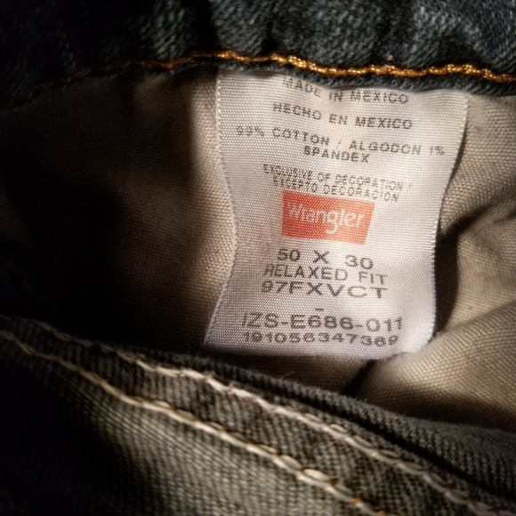 Mens Wrangler Jeans 50x30 Relaxed Fit - Picture 5 of 5